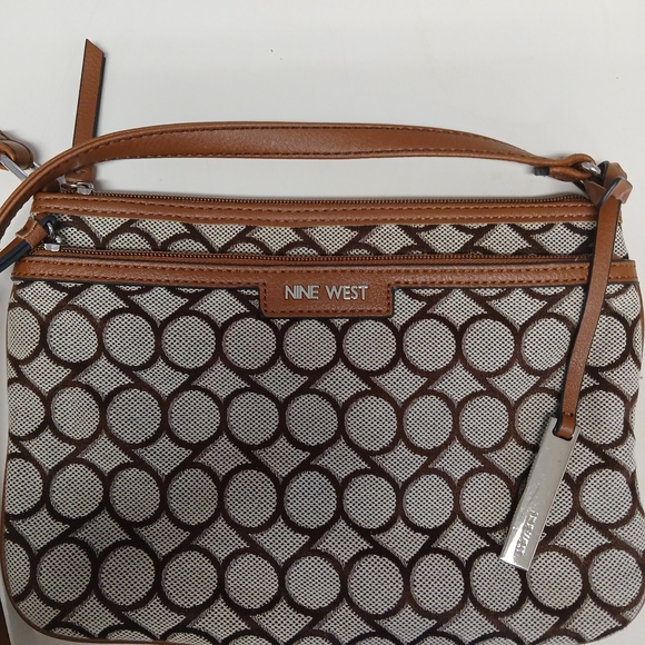 Nine West Stylish Tan and Brown Crossbody Bag - Picture 5 of 8